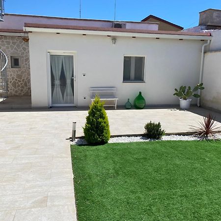 Brezza Marina Apartamento Taranto Exterior foto