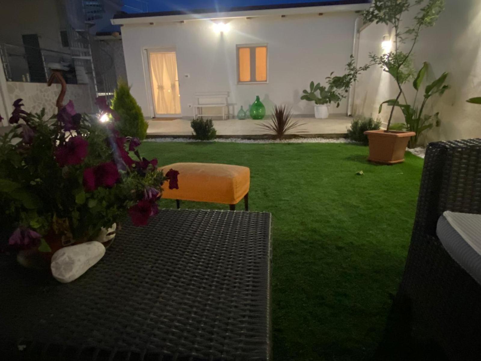 Brezza Marina Apartamento Taranto Exterior foto