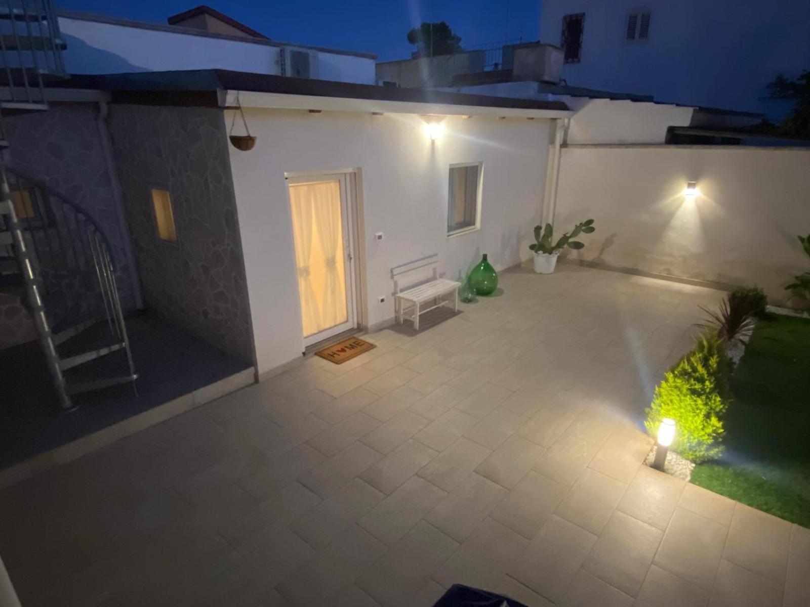 Brezza Marina Apartamento Taranto Exterior foto