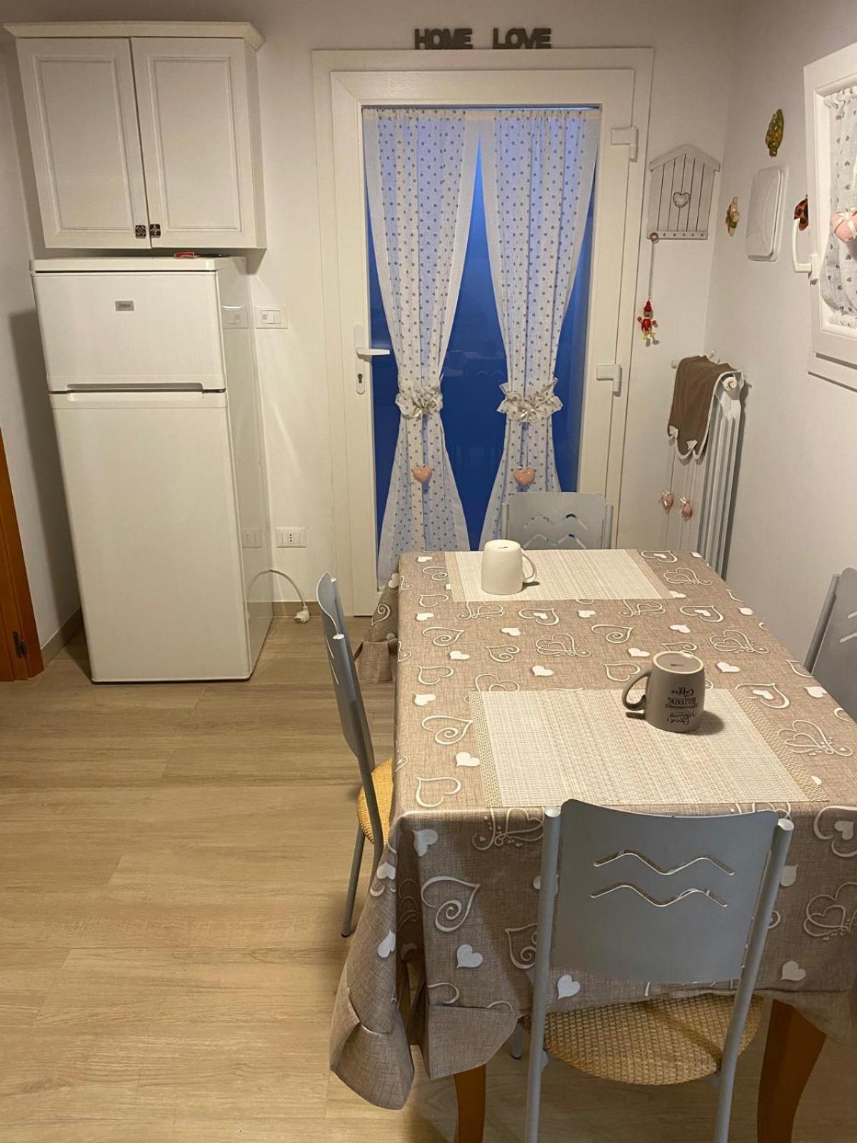 Brezza Marina Apartamento Taranto Exterior foto